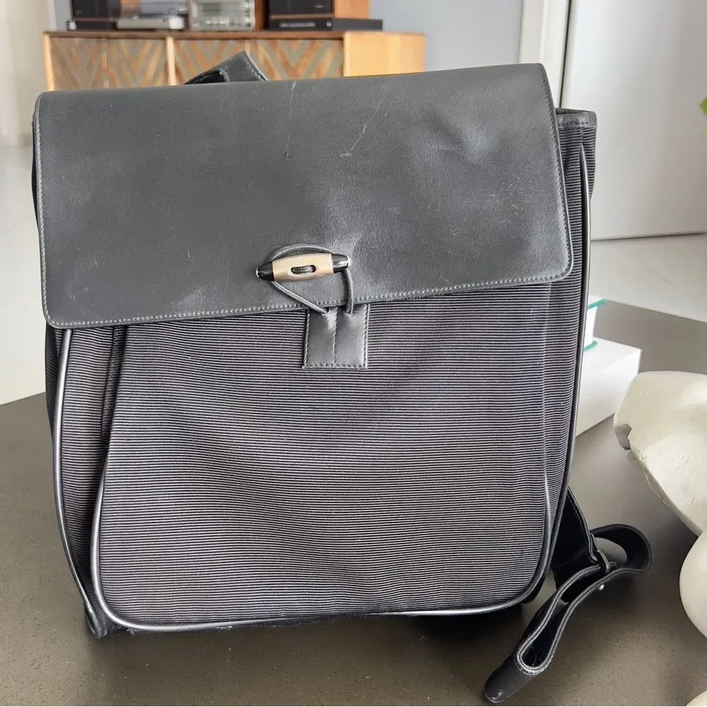 MONTBLANC Authentic Meisterstuck Black Fabric & Leather Messenger Cross Bag